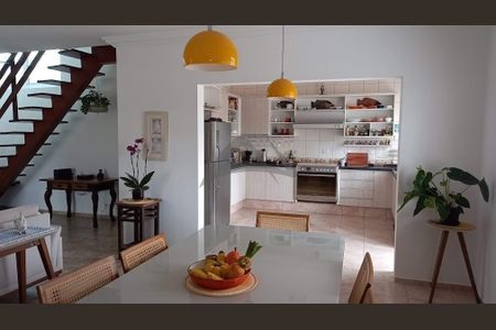 1_photo/94c8cf6c93.aa320bc0d5d15275-ATLAS-8058cfd3-65f7-4976-8094-dd1cad13e0f9.jpg de casa à venda com 3 quartos, 319m² em Jardim das Paineiras, Campinas