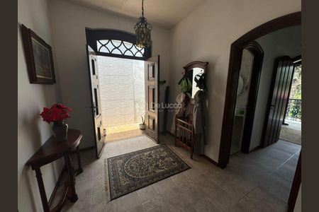 2_photo/94c8cf6cd7.d70948cd37f6cfc6-ATLAS-ce1f6b6c-e77f-4135-9016-4c34e8f9a6af.jpg de casa à venda com 3 quartos, 266m² em Jardim das Paineiras, Campinas