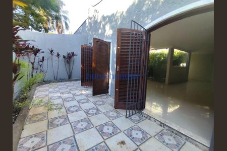 9_photo/94c8cf6d1f.828c431c7d69c527-ATLAS-4033ec36-95de-4b7a-941e-3c2d7ce4cffd.jpg de casa para alugar com 1 quarto, 325m² em Jardim das Paineiras, Campinas