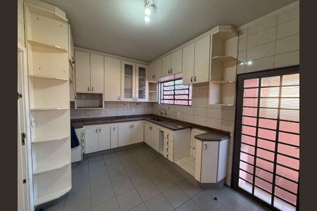 17_photo/94c8cf9c71.5564e16b2c01dcfa-ATLAS-5c0971ef-6f7d-4af7-97b3-0ffb38124267.jpg de casa para alugar com 3 quartos, 190m² em Parque da Hipica, Campinas