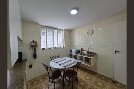 5_photo/94c8cf9e65.0abb473e952761da-ATLAS-17d44ece-7ac9-404a-a872-b82d644cdc3d.jpg de casa à venda com 3 quartos, 295m² em Bairro das Palmeiras, Campinas