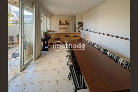 9_photo/94c8cfa21b.8c2ca795ebaebe51-ATLAS-d1332fda-7db6-4330-81ab-7808b3d23322.jpg de casa à venda com 3 quartos, 339m² em Bairro Das Palmeiras I, Campinas