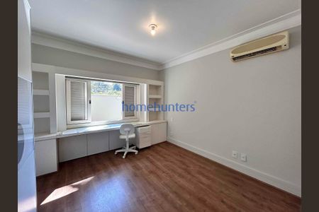 7_photo/94c8cfa26b.9b858b56d7bd4684-ATLAS-1973ca96-07b9-4252-83de-5afa7a232d39.jpg de casa à venda com 3 quartos, 316m² em Bairro das Palmeiras, Campinas