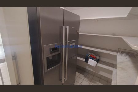 18_photo/94c8cfa5a5.b109732949c1d386-ATLAS-177539fd-1857-44a7-844e-b0bbd1e43c57.jpg de casa de condomínio para alugar com 4 quartos, 380m² em Bairro das Palmeiras, Campinas