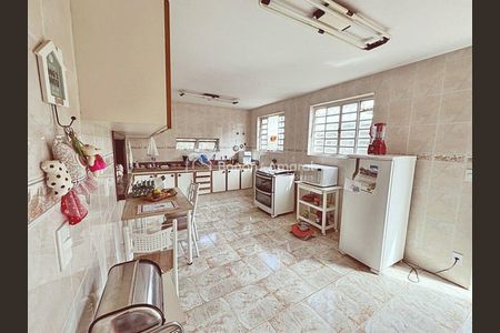 10_photo/94c8cfa6d7.38153d79977beed0-ATLAS-c0420932-77f2-464f-b8e7-0a81d74c4a35.jpg de casa à venda com 4 quartos, 404m² em Bairro das Palmeiras, Campinas