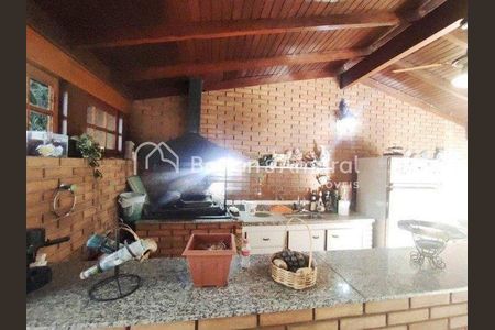 5_photo/94c8cfb92f.eb4747a7722cd593-ATLAS-1e702f9d-82fe-40be-86fe-8924f0f0f448.jpg de casa à venda com 4 quartos, 282m² em Parque da Hipica, Campinas