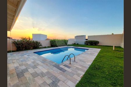 1_photo/94c8cfbad1.e9e7bffe1f964319-ATLAS-beccb3d8-3380-4dda-be81-ec4c088a6af7.jpg de casa à venda com 4 quartos, 250m² em Bairro das Palmeiras, Campinas