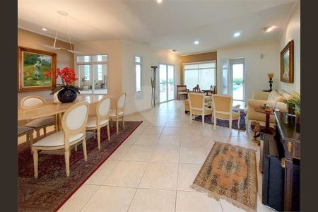 2_photo/94c8cfbad1.e9e7bffe1f964319-ATLAS-f0a9f9db-ba17-4aed-b37b-beaed30f5a1b.jpg de casa à venda com 4 quartos, 250m² em Bairro das Palmeiras, Campinas