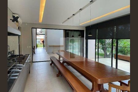 2_photo/94c8cfc599.78830b327635c6bd-ATLAS-e20f27f6-05d4-4e2a-aa96-f8fbcd5b5656.jpg de casa à venda com 4 quartos, 334m² em Vila Sônia (Sousas), Campinas