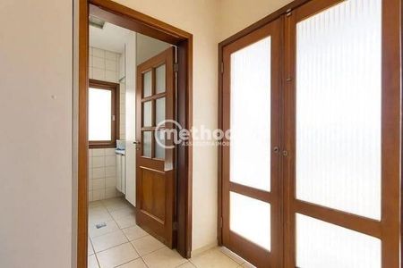 27_photo/94c8d006c9.3714cccd63f8fe2d-ATLAS-887569da-ec50-4145-8396-6dfd769fd41f.jpg de casa à venda com 3 quartos, 298m² em Loteamento Caminhos de San Conrado (Sousas), Campinas