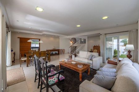 7_photo/94c8d00771.6a3329eb04d37c58-ATLAS-2dc0e163-36b8-4b10-ad3d-dcc8a74a6aa8.jpg de casa de condomínio à venda com 4 quartos, 379m² em Conjunto Habitacional Vila Santana (Sousas), Campinas