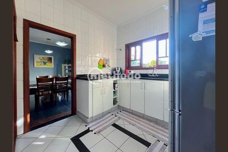 3_photo/94c8d00a61.739248213ae62b71-ATLAS-b66cf1a1-7daa-4c95-9b78-0c6399a890b4.jpg de casa à venda com 3 quartos, 350m² em Loteamento Caminhos de San Conrado (Sousas), Campinas