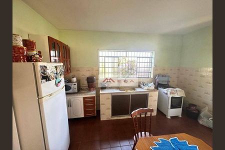7_photo/94c8d022e3.85eb9d87cb6ce395-ATLAS-32d026be-7a61-4491-ba1d-86b892b560f4.jpg de casa à venda com 3 quartos, 170m² em Jardim Sao Francisco (Sousas), Campinas