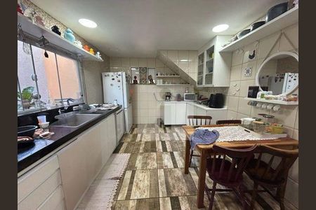 10_photo/94c8d02445.42fc04046762a4be-ATLAS-602494e2-2dcb-40a7-9953-2ee521fc086b.jpg de casa à venda com 5 quartos, 330m² em Vila Bourbon (Sousas), Campinas