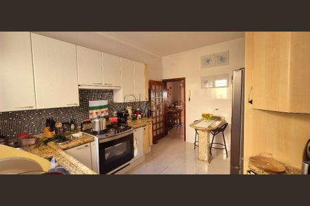 4_photo/94c8d025bf.2b57347f83d48e3d-ATLAS-d217dea0-4377-4994-b704-30cfb80cebbe.jpg de casa à venda com 3 quartos, 227m² em Conjunto Habitacional Vila Santana (Sousas), Campinas