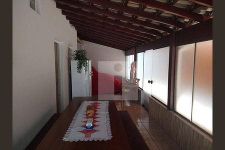 17_photo/94c8d02ff5.2c445d7a253e7411-ATLAS-b505cce9-2688-4e32-a40d-d76e192616a8.jpg de casa à venda com 3 quartos, 360m² em Loteamento Arboreto dos Jequitibas (Sousas), Campinas