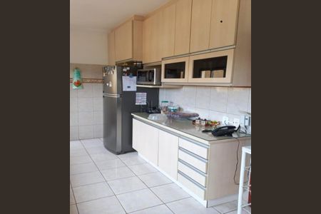 2_photo/94c8d0398f.2d6a7835375af7ac-ATLAS-c9c1a5a2-b8c5-4d37-bdf3-81b4fa6fe987.jpg de casa à venda com 3 quartos, 302m² em Jardim Atibaia (Sousas), Campinas