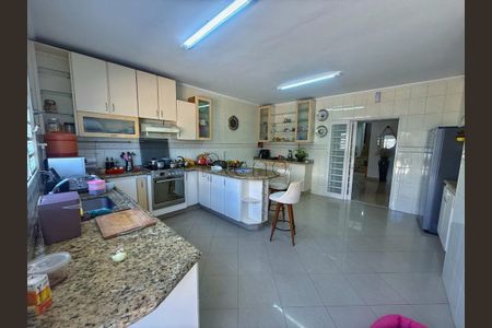 9_photo/94c8d03da1.04a823dc9d4d949a-ATLAS-7cef1559-2a53-4a88-9408-9b9e282ee6da.jpg de casa à venda com 4 quartos, 500m² em Vila Sônia (Sousas), Campinas