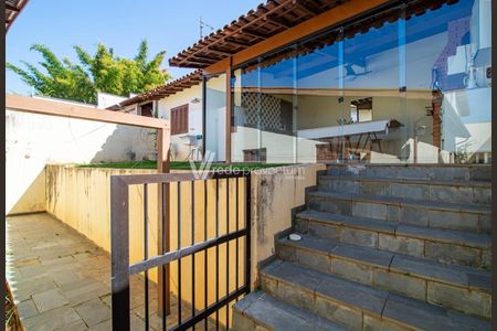 7_photo/94c8d03da9.1f85094cffd9cdaa-ATLAS-4f9782e7-2472-48b6-b80f-4b9151f896de.jpg de casa à venda com 3 quartos, 315m² em Vila Sônia (Sousas), Campinas