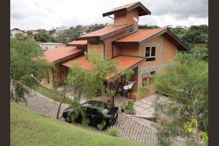 9_photo/94c8d04fb9.1c6cc54bd65e10e8-ATLAS-c4e0e1d5-c49e-4c8e-b4de-cd44522dd4c3.jpg de casa à venda com 4 quartos, 350m² em Colinas do Ermitage (Sousas), Campinas