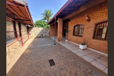 12_photo/94c8d06ad3.a095ebe9a9b9d05b-ATLAS-c00a499b-d12d-4bef-9484-3b23e0b16950.jpg de casa à venda com 3 quartos, 300m² em Jardim Sorirama (Sousas), Campinas