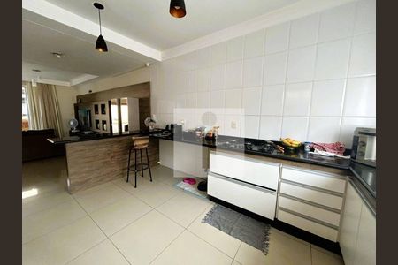 2_photo/94c8d06b89.2d5b66cf4807465a-ATLAS-29bf6335-9fd2-4540-88ad-fb83821dbf14.jpg de casa à venda com 4 quartos, 261m² em Nova Sousas (Sousas), Campinas