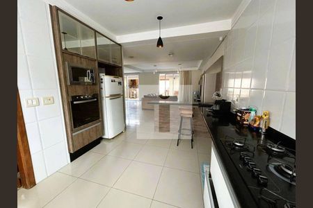 2_photo/94c8d06b89.2d5b66cf4807465a-ATLAS-9c296f91-7f40-4e5d-9b8b-e110961889ba.jpg de casa à venda com 4 quartos, 261m² em Nova Sousas (Sousas), Campinas