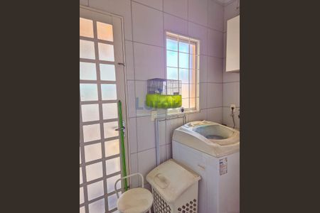 4_photo/94c8d20033.f861ecc718bdcbd7-ATLAS-370a9d10-330a-4129-a25b-b903c8be6651.jpg de casa à venda com 3 quartos, 206m² em Jardim Nova Espirito Santo, Valinhos