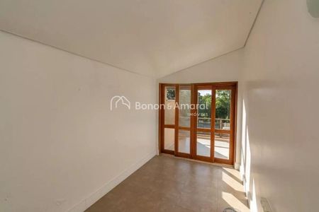 9_photo/94c8daae99.3aed5bbd04158097-ATLAS-40bee7ae-cc8b-43e7-8924-c5e320d97a3e.jpg de casa à venda com 3 quartos, 219m² em Conjunto Habitacional Vila Santana (Sousas), Campinas