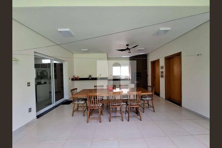 8_photo/94c8daaf67.e31a495c18706ffc-ATLAS-7feaddf7-0e37-4371-b6be-5721bcf24ba2.jpg de casa à venda com 4 quartos, 471m² em Loteamento Caminhos de San Conrado (Sousas), Campinas