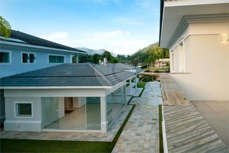 37_photo/94cdfe2a13.4b5f5827c7f3d090-ATLAS-0ce095d0-e513-47eb-8329-fb7e3e0291b0.jpg de casa à venda com 10 quartos, 1000m² em Cidade Jardim Tom, Guarujá