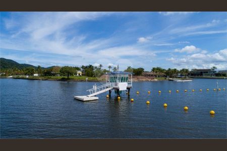 33_photo/94cdfe2a13.4b5f5827c7f3d090-ATLAS-4c5dcd0b-e154-4693-839a-0cf9b8ce0bd9.jpg de casa à venda com 10 quartos, 1000m² em Cidade Jardim Tom, Guarujá