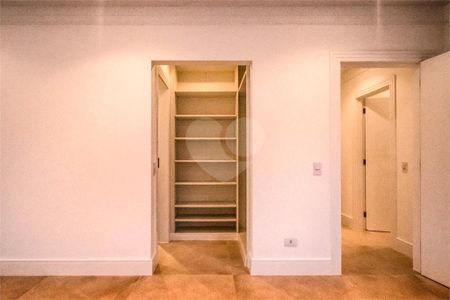 21_photo/94cdfe2a13.4b5f5827c7f3d090-ATLAS-cf999f33-333c-4d4e-a162-5238a8d94073.jpg de casa à venda com 10 quartos, 1000m² em Cidade Jardim Tom, Guarujá