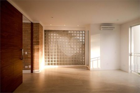 13_photo/94cdfe2a13.4b5f5827c7f3d090-ATLAS-d377c52f-dbf8-48cc-a47d-b38a64e6842f.jpg de casa à venda com 10 quartos, 1000m² em Cidade Jardim Tom, Guarujá