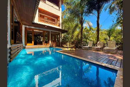 12_photo/94cdfe5ca3.2007f0948d2280ac-ATLAS-4f058b88-9e17-4f2e-93a7-34842db74b7e.jpg de casa à venda com 5 quartos, 450m² em Guarujá, Guarujá