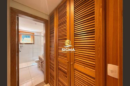 8_photo/94cdfe5ca3.5ed1a2c86ac52cd9-ATLAS-30362279-257f-446d-aede-1d392217ab3b.jpg de casa à venda com 5 quartos, 450m² em Guarujá, Guarujá