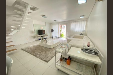 2_photo/94cdfe6cd1.eb7be39968401e29-ATLAS-1bcbf018-21ae-48d1-8f46-cecfa25f206c.jpg de casa à venda com 3 quartos, 130m² em Guarujá, Guarujá