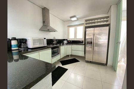 8_photo/94cdfe6cd1.eb7be39968401e29-ATLAS-e03e8278-aa24-485c-91a0-14298b49a98e.jpg de casa à venda com 3 quartos, 130m² em Guarujá, Guarujá