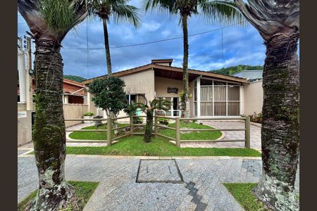 4_photo/94cdff82ed.a15f321e408d66f6-ATLAS-1f060100-e406-4946-9ada-3cde521ab202.jpg de casa à venda com 4 quartos, 280m² em Balneario Praia do Perequê, Guarujá