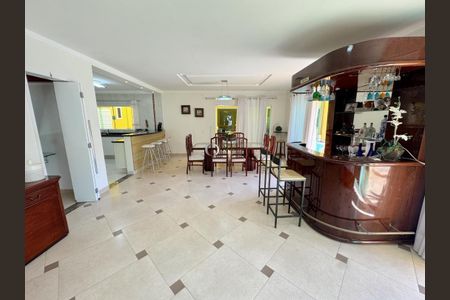 9_photo/94cdff82ed.a15f321e408d66f6-ATLAS-dc0b3e1e-e54d-4e0e-8f40-844d4482fef3.jpg de casa à venda com 5 quartos, 379m² em Balneario Praia do Perequê, Guarujá