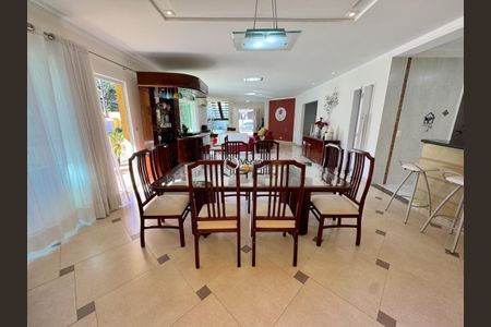 12_photo/94cdff82ed.a15f321e408d66f6-ATLAS-e0aecd80-5869-484d-b2a3-b10efdc556ba.jpg de casa à venda com 5 quartos, 379m² em Balneario Praia do Perequê, Guarujá