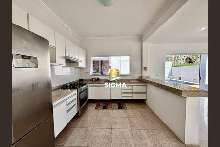 17_photo/94cdff8301.7a69ff73eb43ff8d-ATLAS-cc79cdda-4575-4c04-8e94-c20539319d41.jpg de casa para alugar com 4 quartos, 320m² em Balneario Praia do Pernambuco, Guarujá