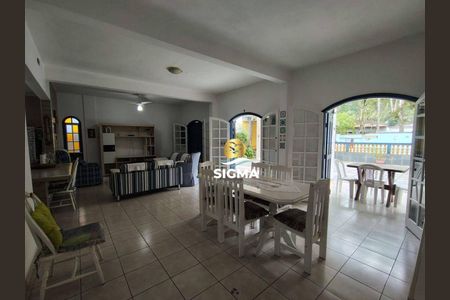 19_photo/94cdff830f.eb7ee1c62e8591fd-ATLAS-9c7fa8f6-fd01-4a37-9750-1311f9332b24.jpg de casa à venda com 6 quartos, 300m² em Balneario Praia do Perequê, Guarujá