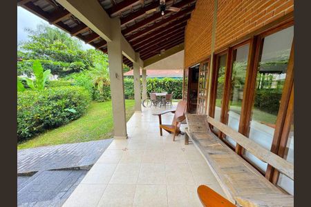 4_photo/94cdff8313.dc8bbd111761e841-ATLAS-212be9eb-01b9-4be7-8bd9-197235f3b5ca.jpg de casa à venda com 4 quartos, 220m² em Balneario Praia do Pernambuco, Guarujá