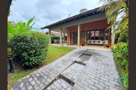 2_photo/94cdff8313.dc8bbd111761e841-ATLAS-b983d2bc-98ba-49ca-8b08-25d1ce84c6bd.jpg de casa à venda com 4 quartos, 220m² em Balneario Praia do Pernambuco, Guarujá