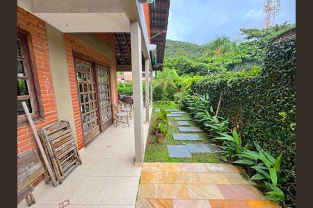 14_photo/94cdff8313.dc8bbd111761e841-ATLAS-dbb292eb-e800-4cc2-96f4-6f21e325f243.jpg de casa à venda com 4 quartos, 220m² em Balneario Praia do Pernambuco, Guarujá