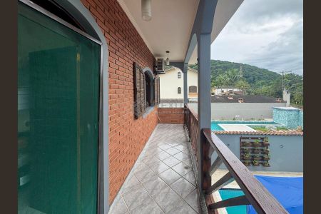 33_photo/94cdff8315.eb4747a7722cd593-ATLAS-814ea1b2-eb3c-421a-866b-c5af90179e07.jpg de casa à venda com 4 quartos, 369m² em Balneario Praia do Pernambuco, Guarujá