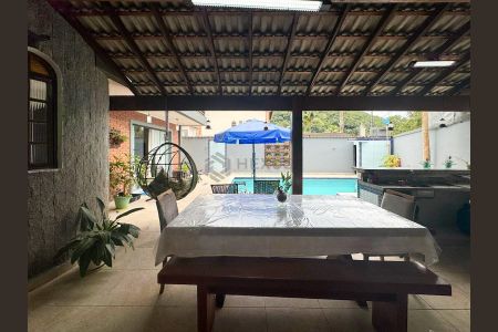 24_photo/94cdff8315.eb4747a7722cd593-ATLAS-e74e46c6-aebd-4478-beac-1be91b8a4431.jpg de casa à venda com 4 quartos, 369m² em Balneario Praia do Pernambuco, Guarujá