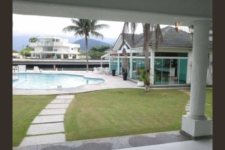 5_photo/94cdff837b.6513dd484f7ceb7c-ATLAS-56480da0-fa6e-40d6-8675-d2b81515cbf1.jpg de casa à venda com 5 quartos, 800m² em Balneario Praia do Pernambuco, Guarujá