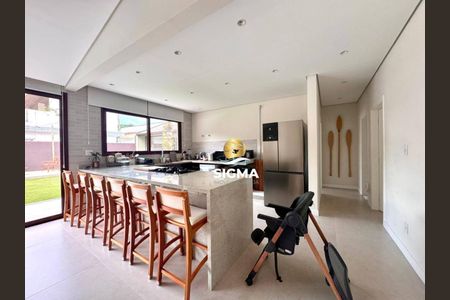 18_photo/94cdff839f.732b7fd8aaa5f07d-ATLAS-83243659-6ae7-4dc9-82a4-a856e1b682f1.jpg de casa à venda com 4 quartos, 240m² em Balneario Praia do Pernambuco, Guarujá